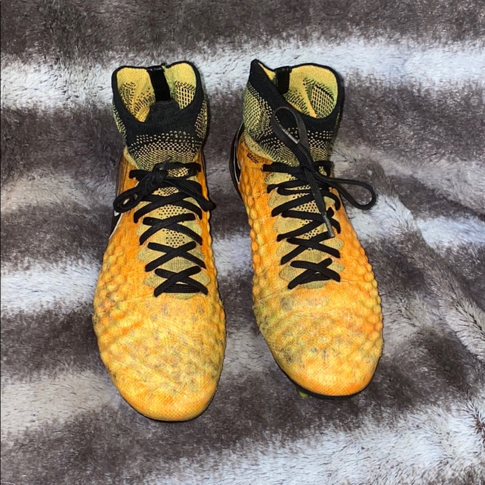 Boy’s Nike Soccer Cleats